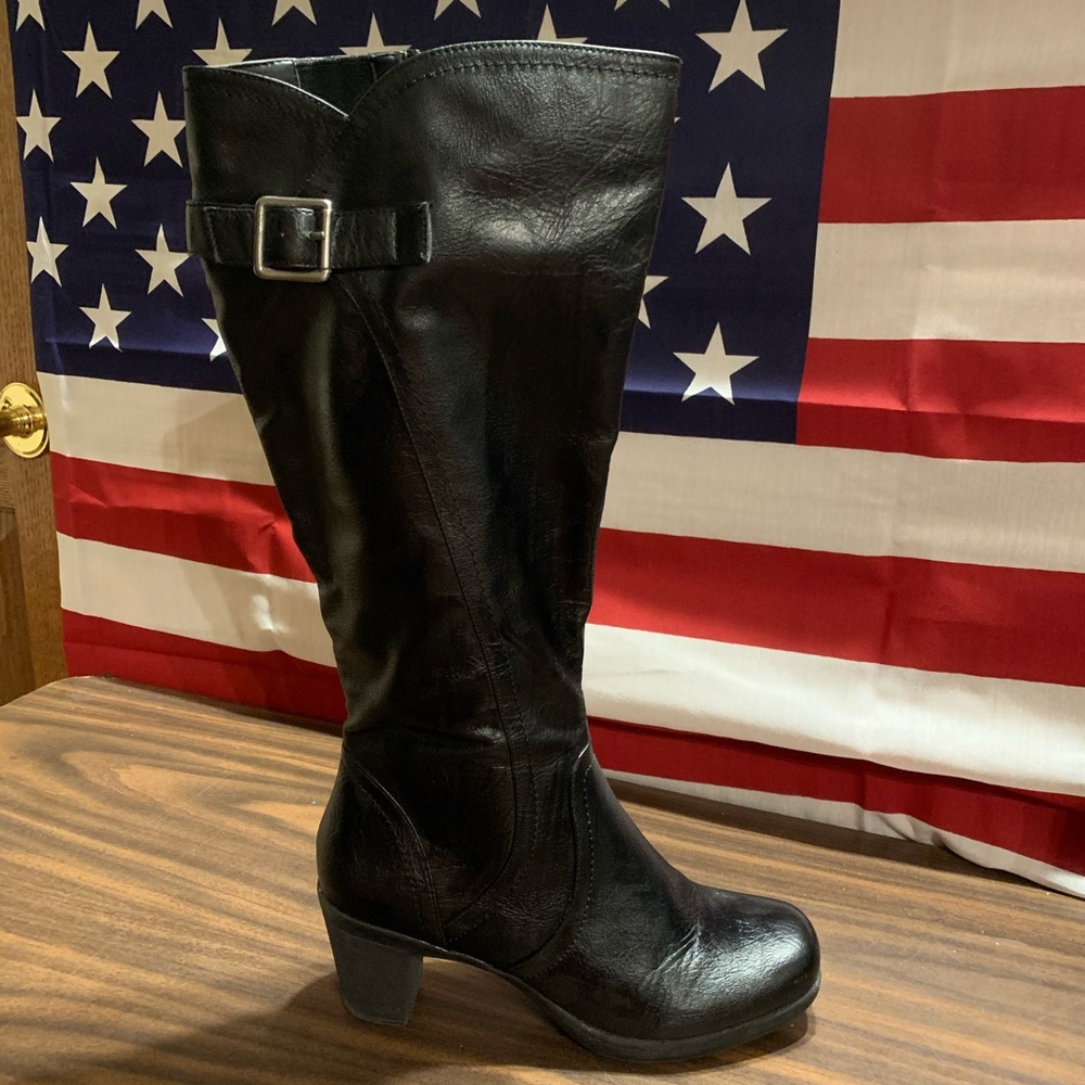 Croft and barrow black heeled riding boot